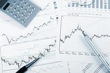 管理図とは？重要性や仕組み、種類、異常判定の方法を解説