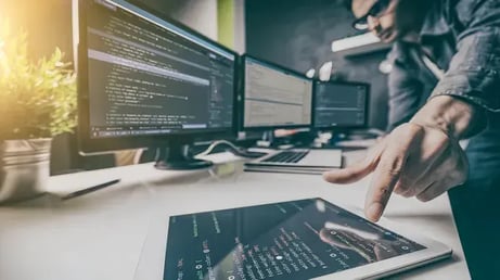 メルカリ、ラクマ、オタマート。「フリマサイト」の作り方や機能とは