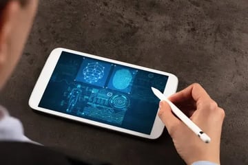 在庫管理におけるバーコードやQRコードの活用｜種類やメリット・デメリットまで徹底解説