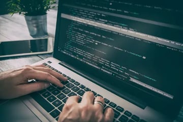 システム開発とは？