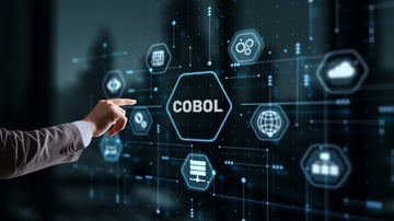 COBOL(コボル)の将来性とは? 言語の需要とメリット・デメリットから分析