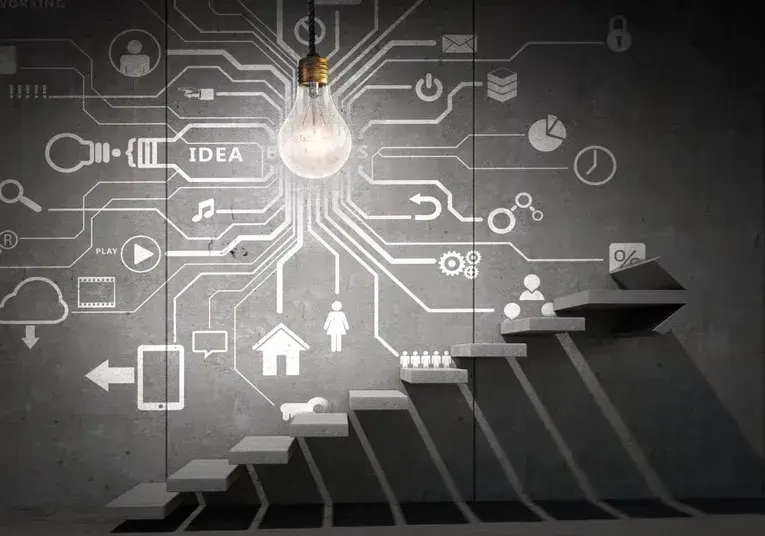 ERPとビッグデータについて、データの利活用が企業競争力を左右する時代