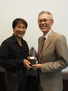 GRANDIT AWARD受賞風景: GRANDIT社 山口社長(右) GRANDIT AWARD 2016 Prime Partner of the Year受賞インタビュー 2