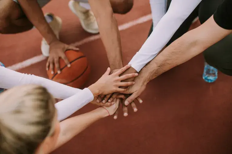 スポーツECを取り巻く環境と大手企業の取り組みについて解説